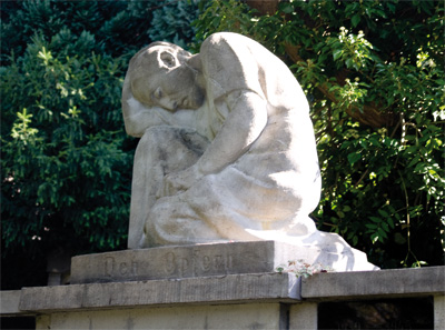 Gefallenen-Ehrenmal auf dem Hornauer Bergfriedhof